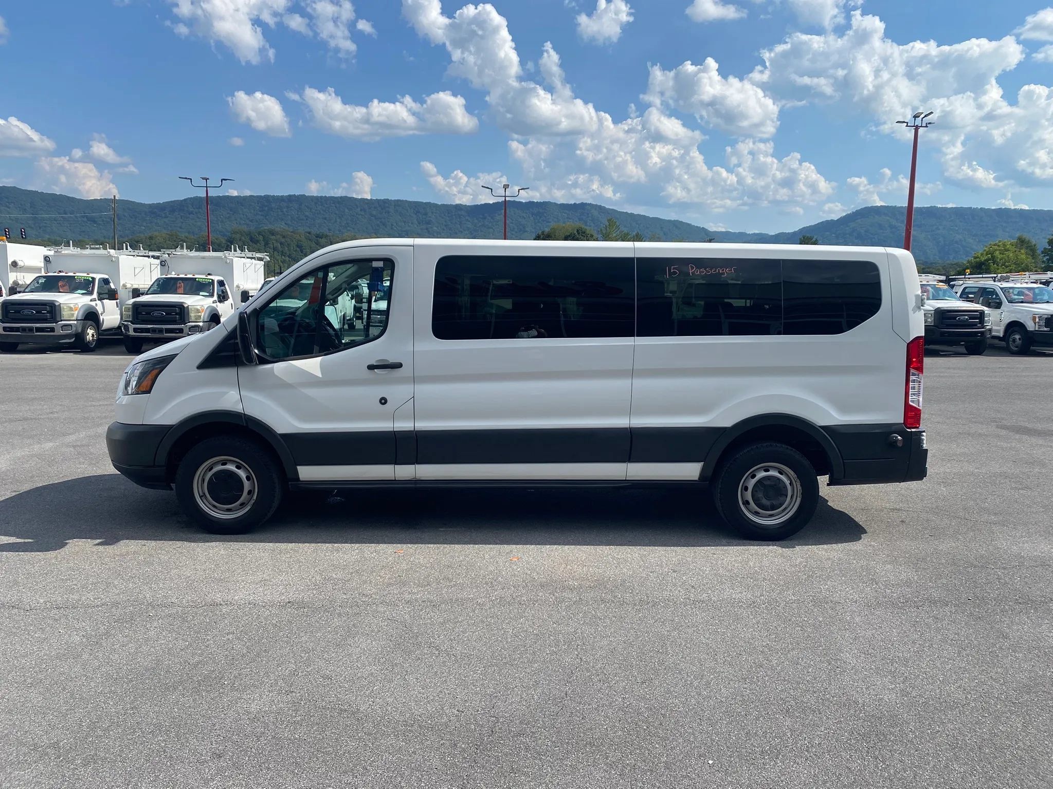 Used 2018 Ford Transit 350 XL RWD image 5