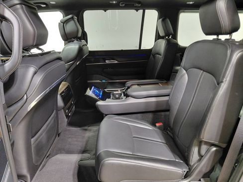 Used 2025 Jeep Grand Wagoneer 4WD image 49