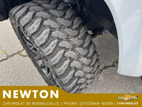 Used 2021 Toyota Tacoma TRD Sport AWD/4WD image 35