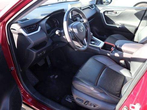 Used 2024 Toyota RAV4 Adventure image 13