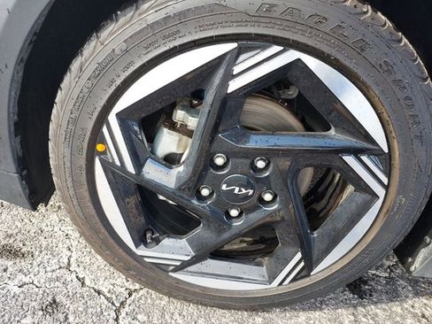 Used 2025 Kia K4 EX image 20