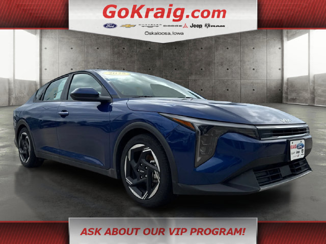 Used 2025 Kia K4 EX FWD image 3
