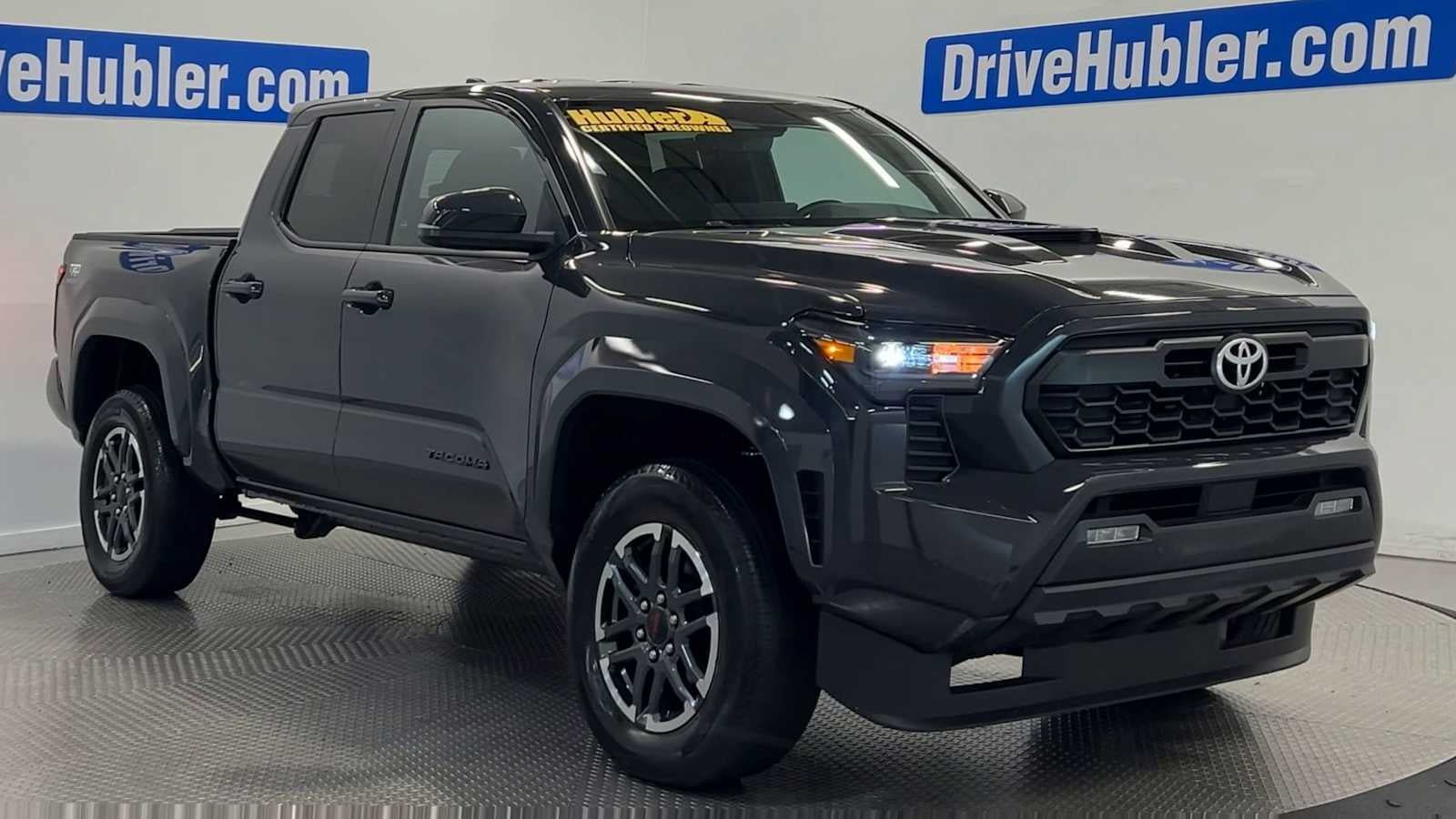 Used 2024 Toyota Tacoma TRD Sport w/ TRD Sport Upgrade Package AWD/4WD image 6