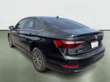 Used 2021 Volkswagen Jetta SE w/ SE Cold Weather Package image 3
