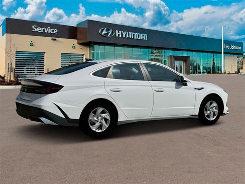 New 2025 Hyundai Sonata SE image 8