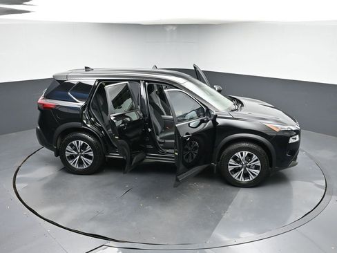 Used 2023 Nissan Rogue SV image 55