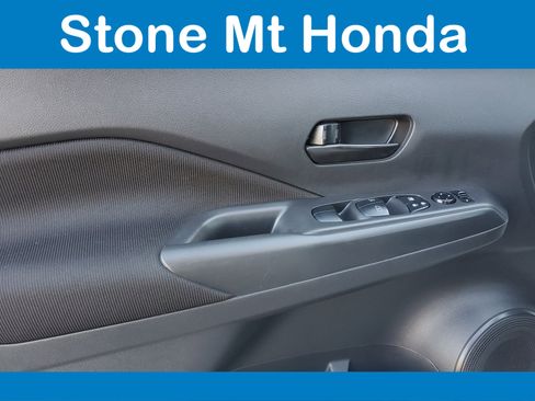 Used 2022 Nissan Kicks S image 19