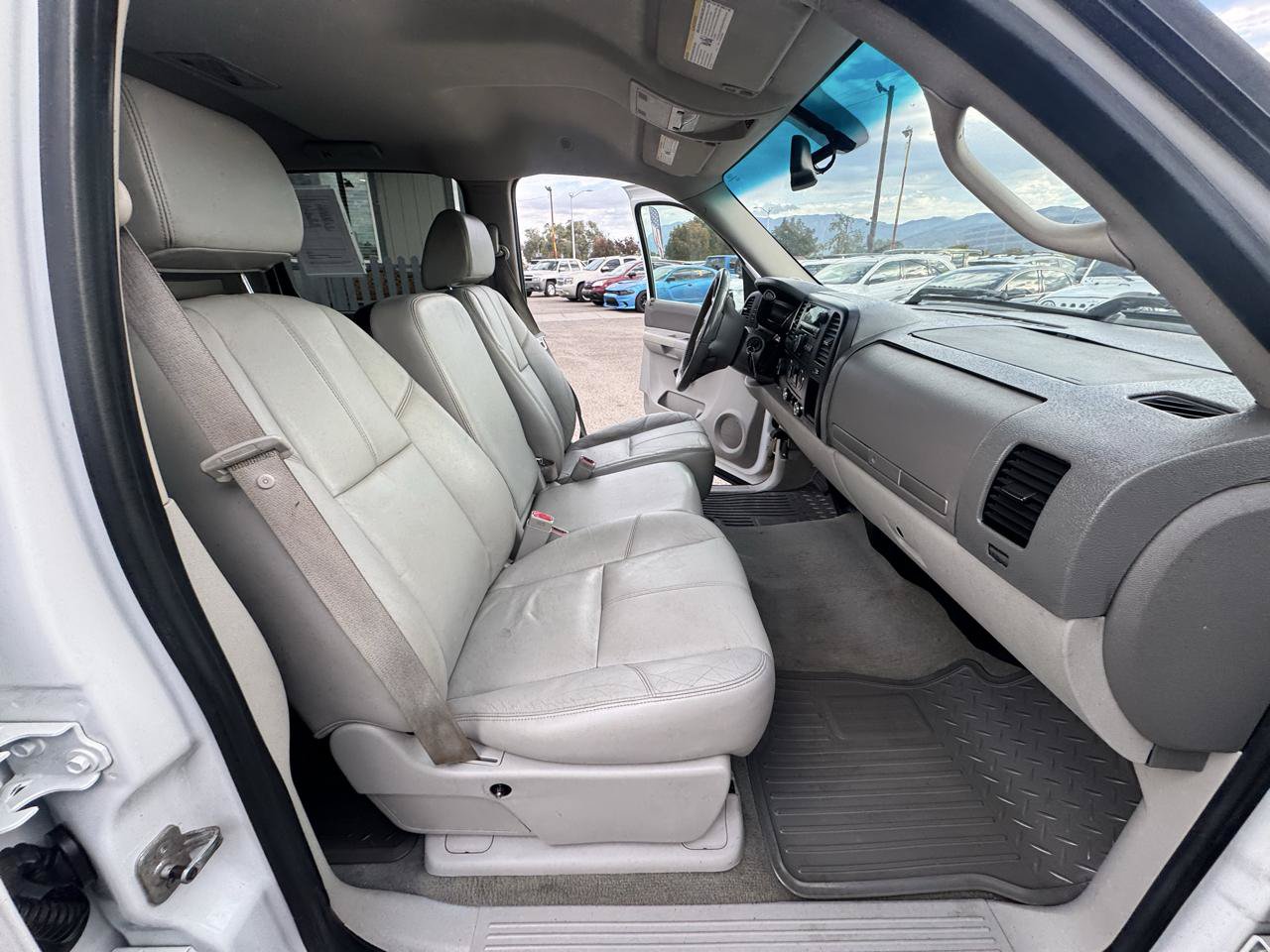 Used 2008 GMC Sierra 1500 SLE w/ Power Pack Plus AWD/4WD image 17