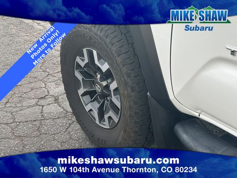 Used 2022 Toyota Tacoma TRD Off-Road image 25