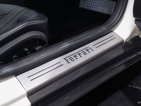 Used 2018 Ferrari 812 Superfast image 25