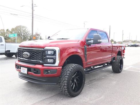 Certified 2025 Ford F250 XLT w/ Black Appearance Package image 5