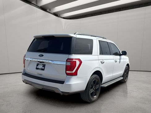 Used 2020 Ford Expedition XLT w/ Equipment Group 202A RWD image 5