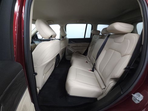 Used 2022 Jeep Grand Cherokee Limited AWD/4WD image 5