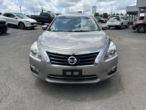 Used 2014 Nissan Altima 2.5 SL w/ Moonroof Package FWD image 8