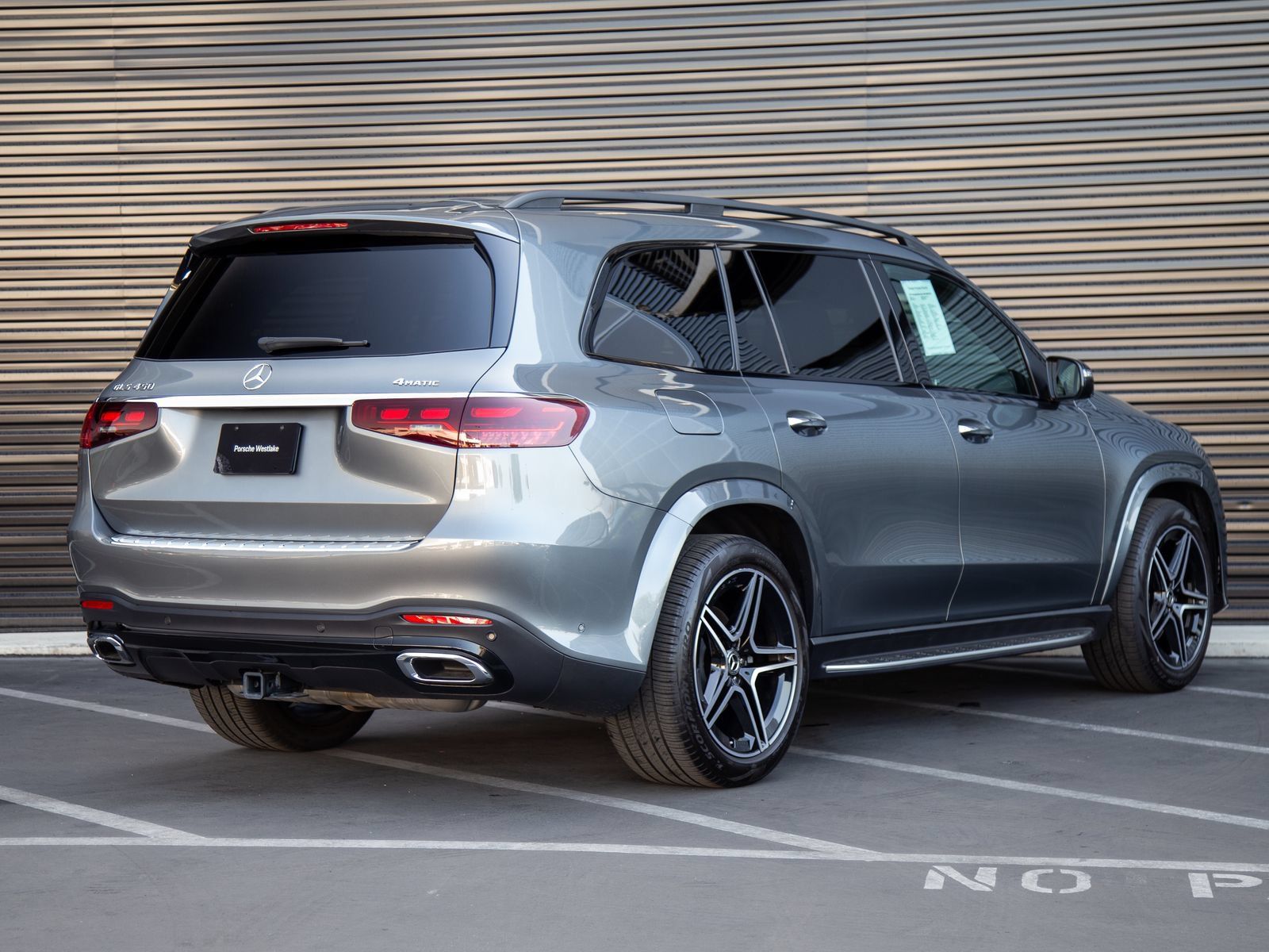 Used 2024 Mercedes-Benz GLS 450 4MATIC image 7