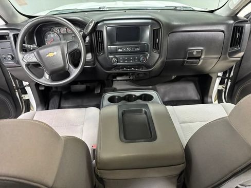 Used 2018 Chevrolet Silverado 1500 W/T w/ Trailering Package AWD/4WD image 2