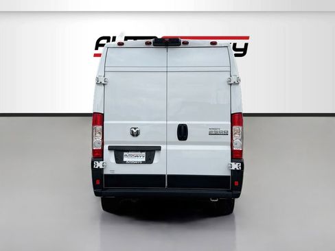 Used 2024 RAM ProMaster 2500 w/ Convenience Group FWD image 6