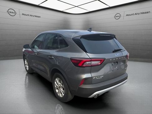 Used 2025 Ford Escape Active AWD/4WD image 6