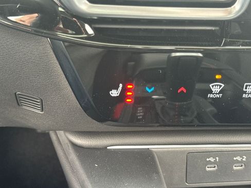 New 2026 Nissan Sentra SR w/ SR Premium Package FWD image 21