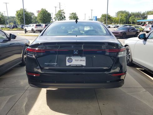New 2026 Honda Accord SE image 6