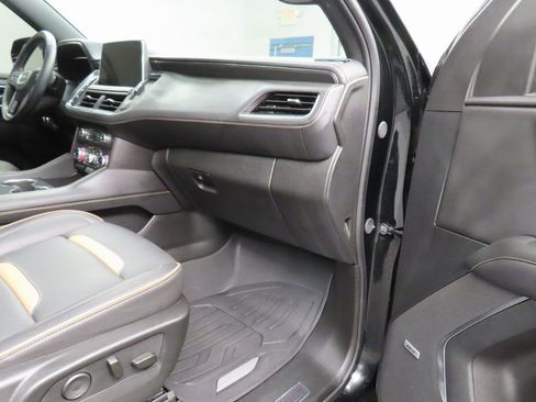 Used 2024 GMC Yukon AT4 w/ Technology Package image 33