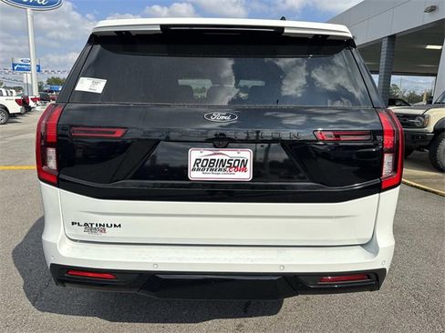 New 2025 Ford Expedition Platinum w/ Stealth Performance Package image 6
