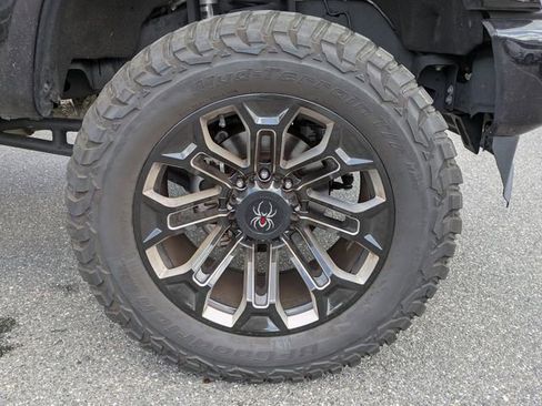 Used 2024 Ford F250 Lariat w/ Lariat Ultimate Package image 9