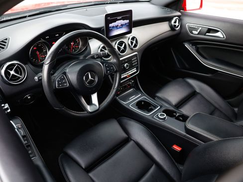 Used 2018 Mercedes-Benz GLA 250 image 6