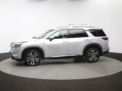 Used 2023 Nissan Pathfinder Platinum AWD/4WD image 56