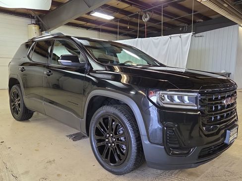 Used 2021 GMC Acadia SLE w/ Elevation Edition image 3