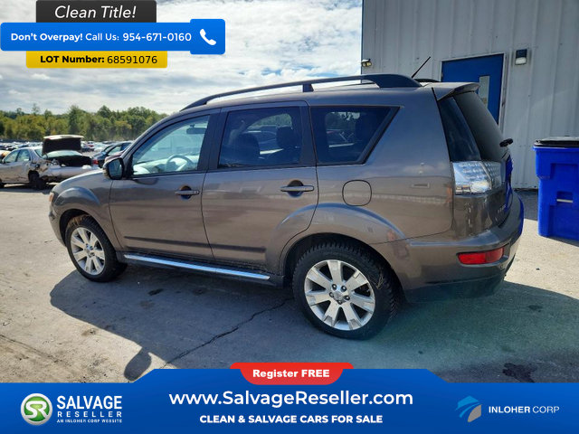 Used 2013 Mitsubishi Outlander SE AWD/4WD image 3