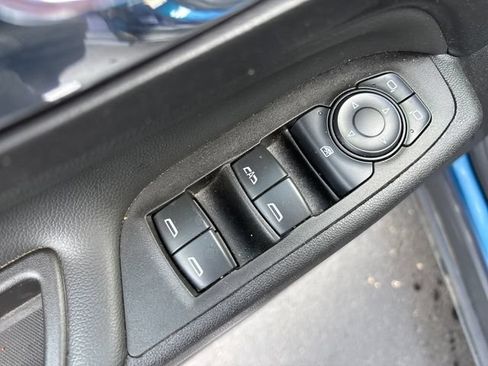 Used 2021 Chevrolet Equinox LT AWD/4WD image 14