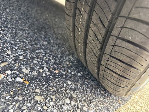 Certified 2022 Hyundai Elantra SEL image 9