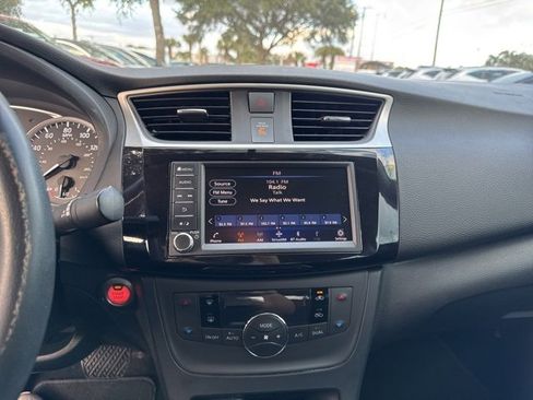 Used 2019 Nissan Sentra SV w/ Exterior Package image 26