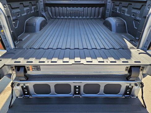 New 2026 GMC Sierra 2500 Denali w/ Denali Reserve Package image 22