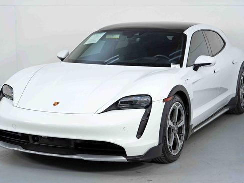 Used 2024 Porsche Taycan 4 Cross Turismo w/ Premium Package image 50