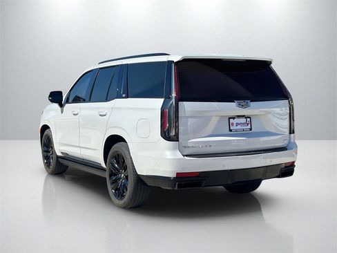 Used 2021 Cadillac Escalade Sport w/ Driver Assist Tech Package image 7