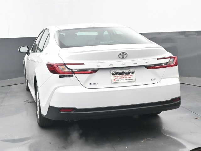 Used 2025 Toyota Camry LE w/ Convenience Package FWD image 4