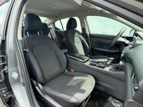 Used 2021 Nissan Sentra S FWD image 16