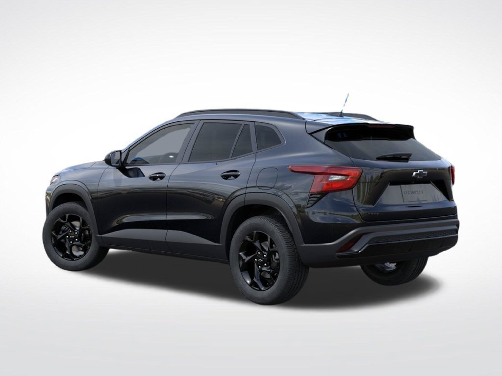 New 2026 Chevrolet Trax LT w/ Driver Confidence Package FWD image 3