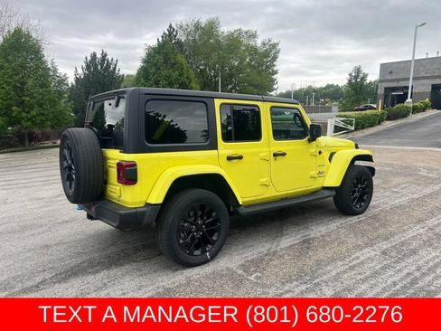 Used 2022 Jeep Wrangler Unlimited Sahara w/ Cold Weather Group AWD/4WD image 5