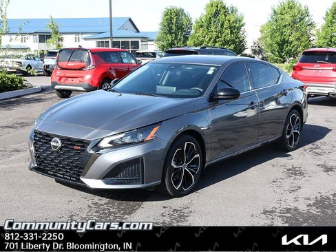 Used 2024 Nissan Altima 2.5 SR w/ SR Premium Package AWD/4WD image 1