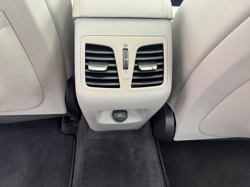Used 2019 Hyundai Sonata Limited w/ Ultimate Package 02 FWD image 40