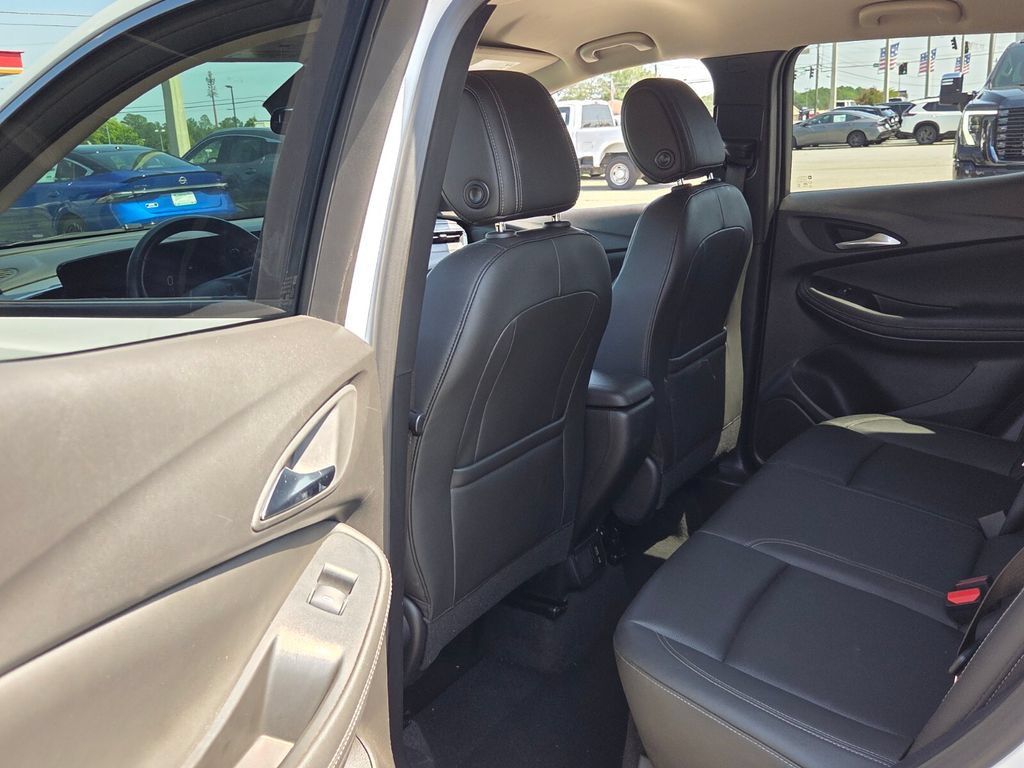Certified 2024 Buick Encore GX Sport Touring FWD image 12