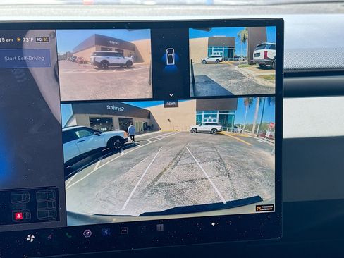 Used 2024 Tesla Cybertruck AWD Crew Cab image 12