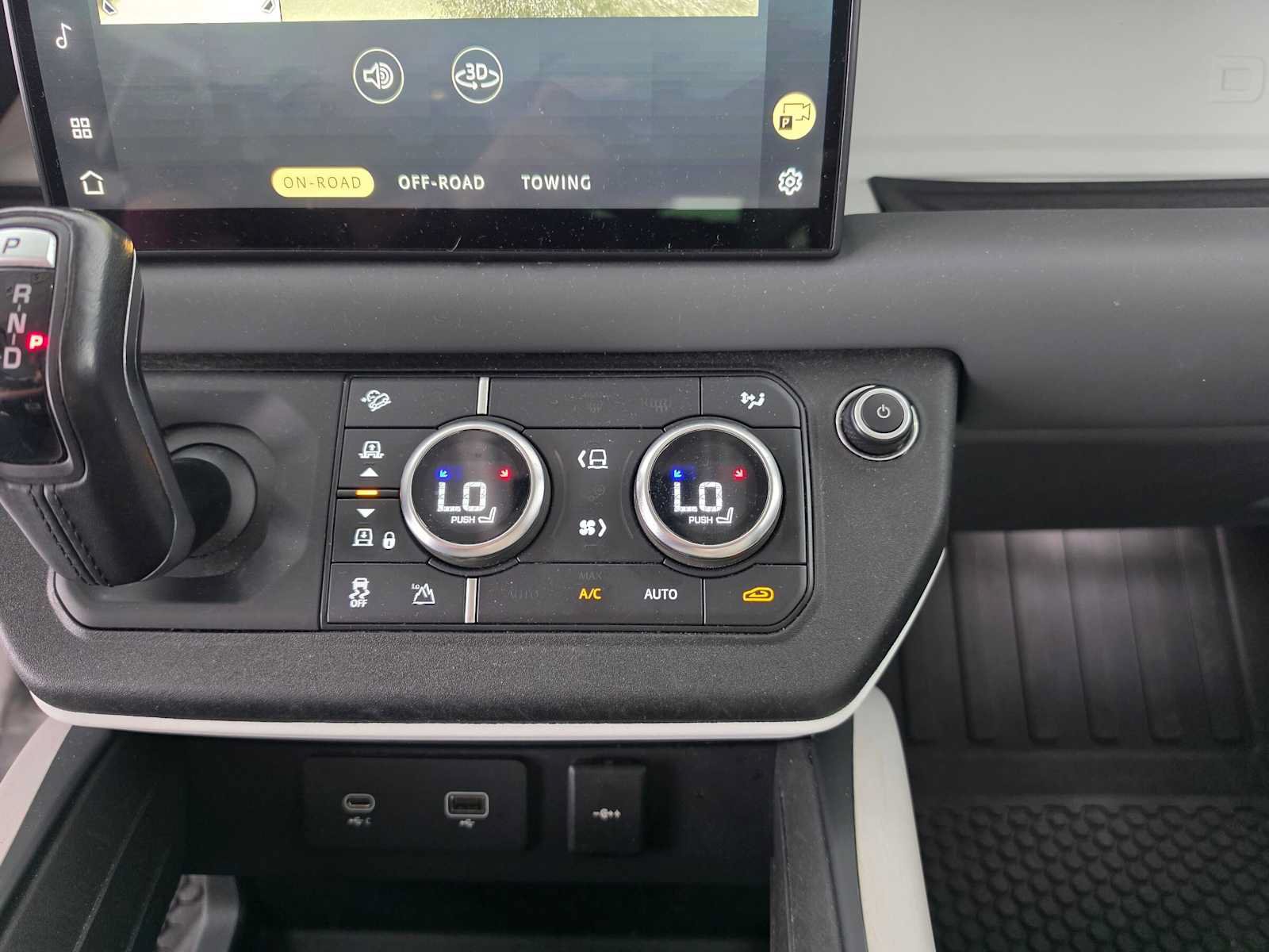 Used 2023 Land Rover Defender 130 First Edition AWD/4WD image 31