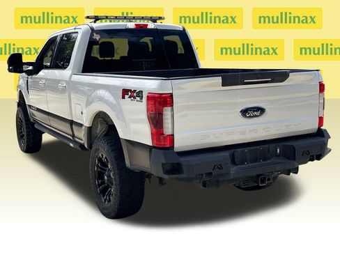 Used 2019 Ford F250 Lariat w/ Lariat Ultimate Package AWD/4WD image 9