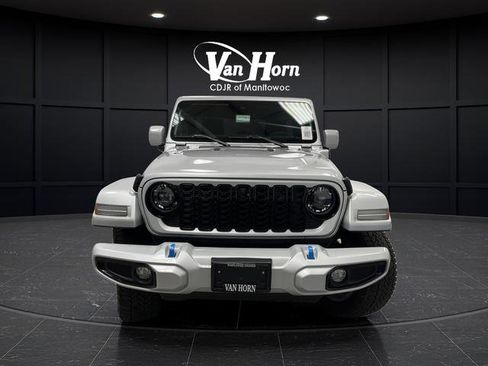 Used 2024 Jeep Wrangler High Altitude image 11