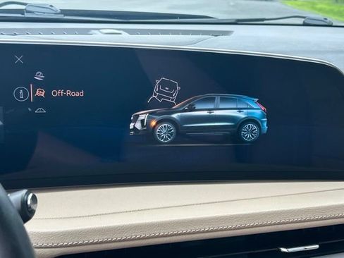 Used 2024 Cadillac XT4 Luxury w/ Cold Weather Package AWD/4WD image 68