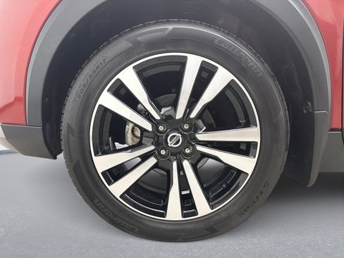 Used 2019 Nissan Kicks SV w/ Exterior Package image 23